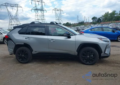 2024 Toyota Rav4 Hybrid Xse из США, поврежденный, VIN 2T3E6RFV2RW074038